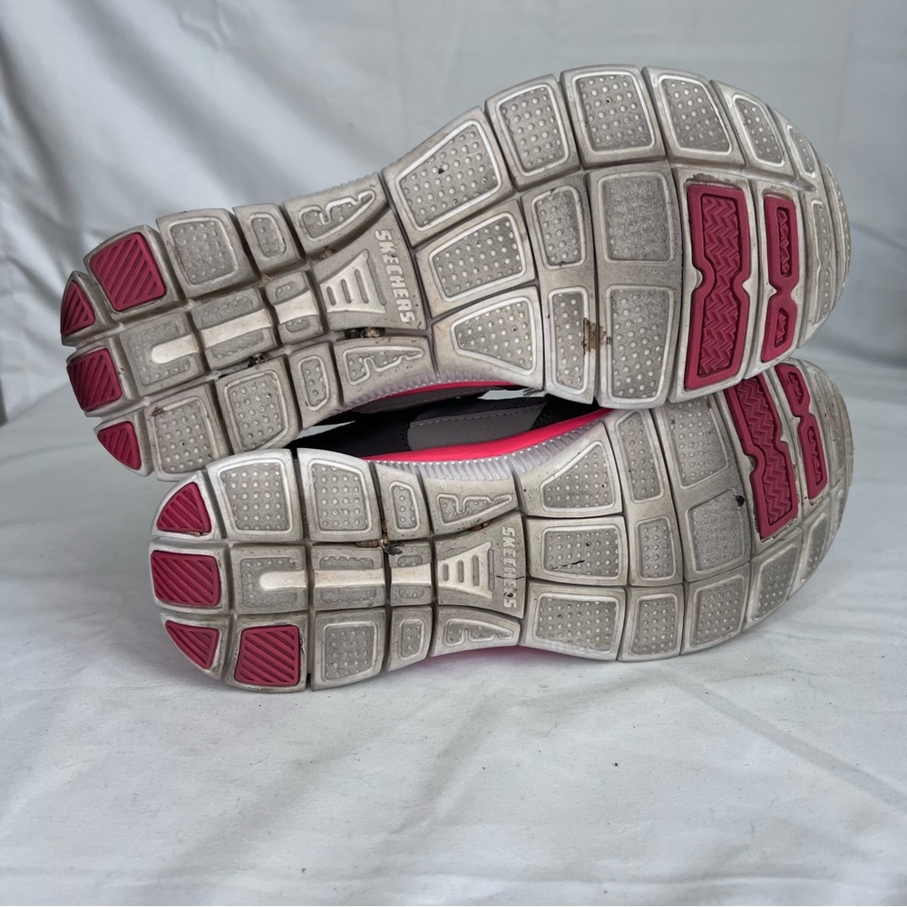 Skechers lightweight flex sole grey and neon pink athletic shoes - Picture 7 of 9